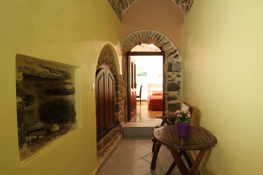 Medieval Castle Mesta Exterior photo