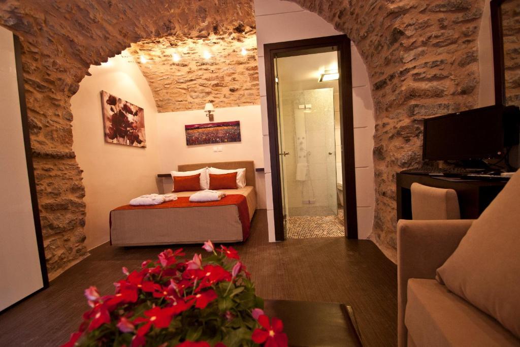Medieval Castle Mesta Room photo